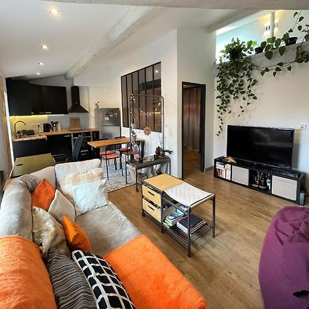 T2 De 40 M2 - Facile D'Acces, Lumineux Et Au Calme Apartment Saint-Genet-Lerpt Exterior foto