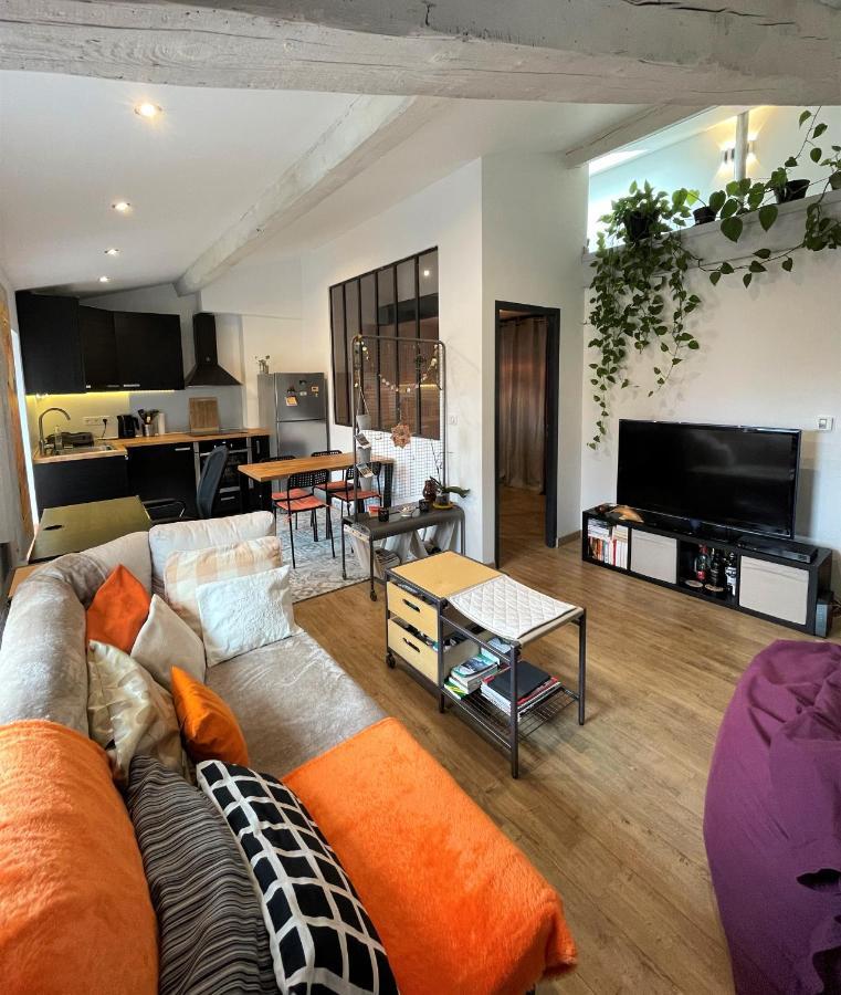 T2 De 40 M2 - Facile D'Acces, Lumineux Et Au Calme Apartment Saint-Genet-Lerpt Exterior foto